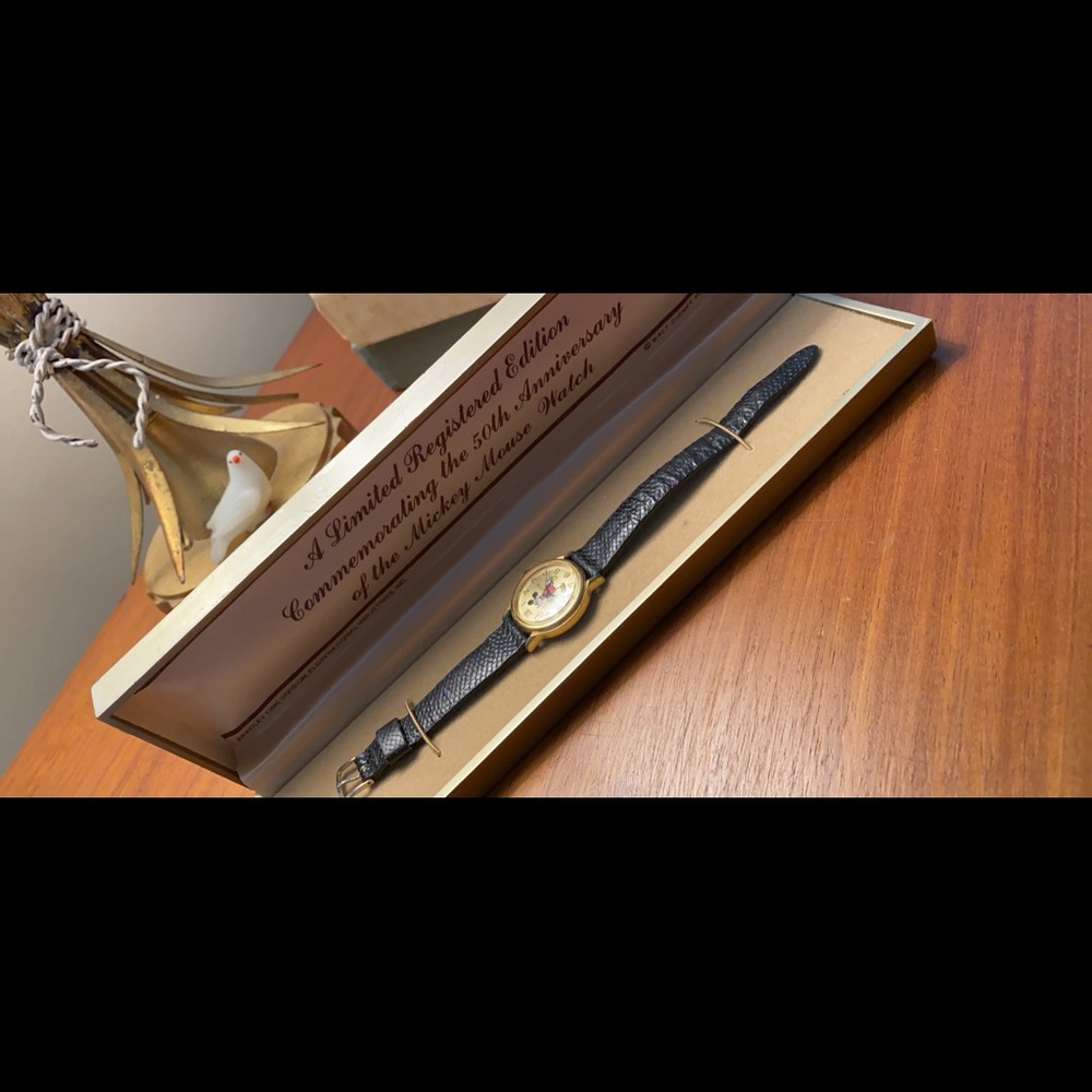 Mickey Mouse watch - Picture 4 of 5